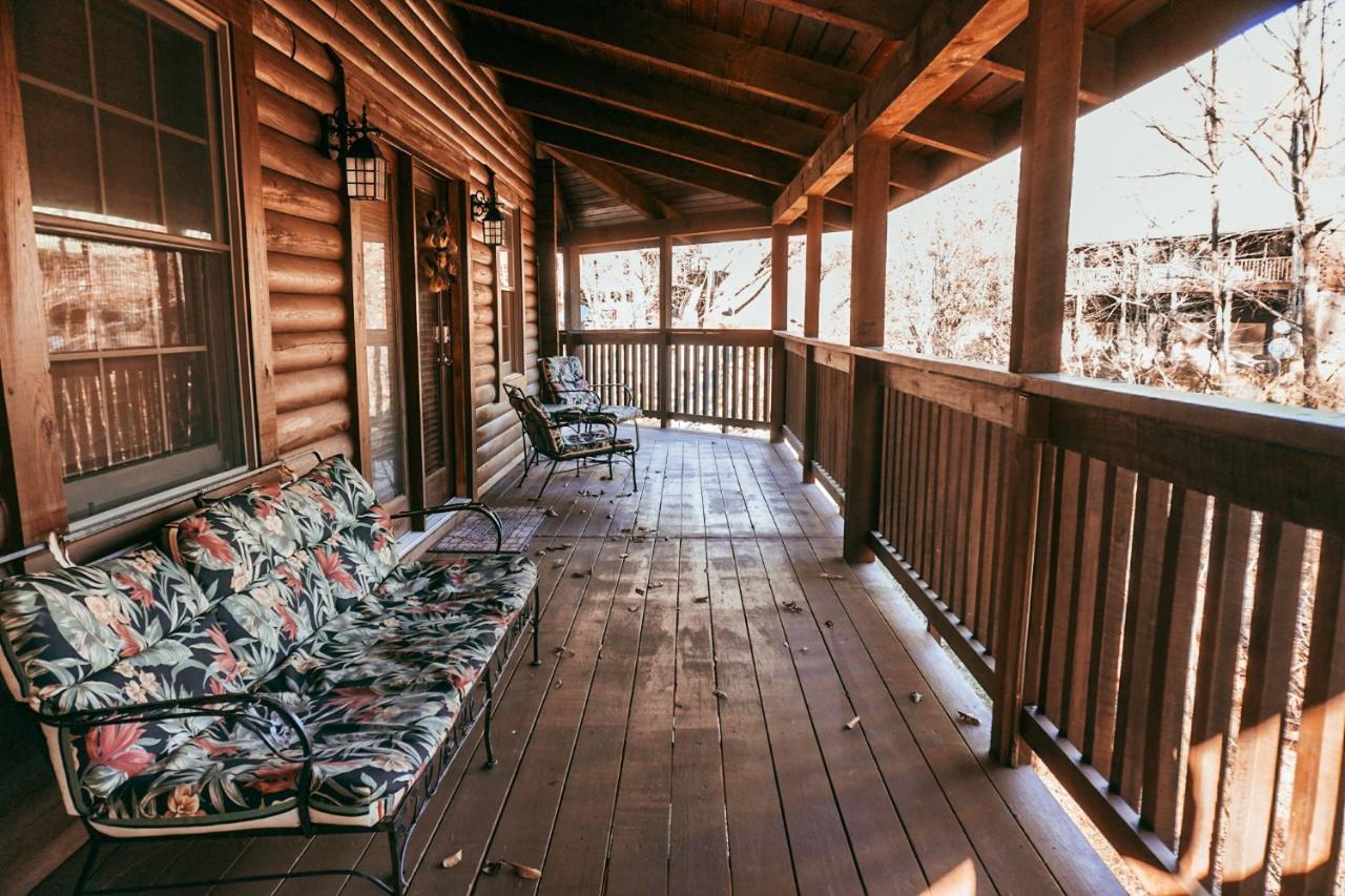 Mama Bear'S Retreat Villa เซอเวียร์วีล ภายนอก รูปภาพ