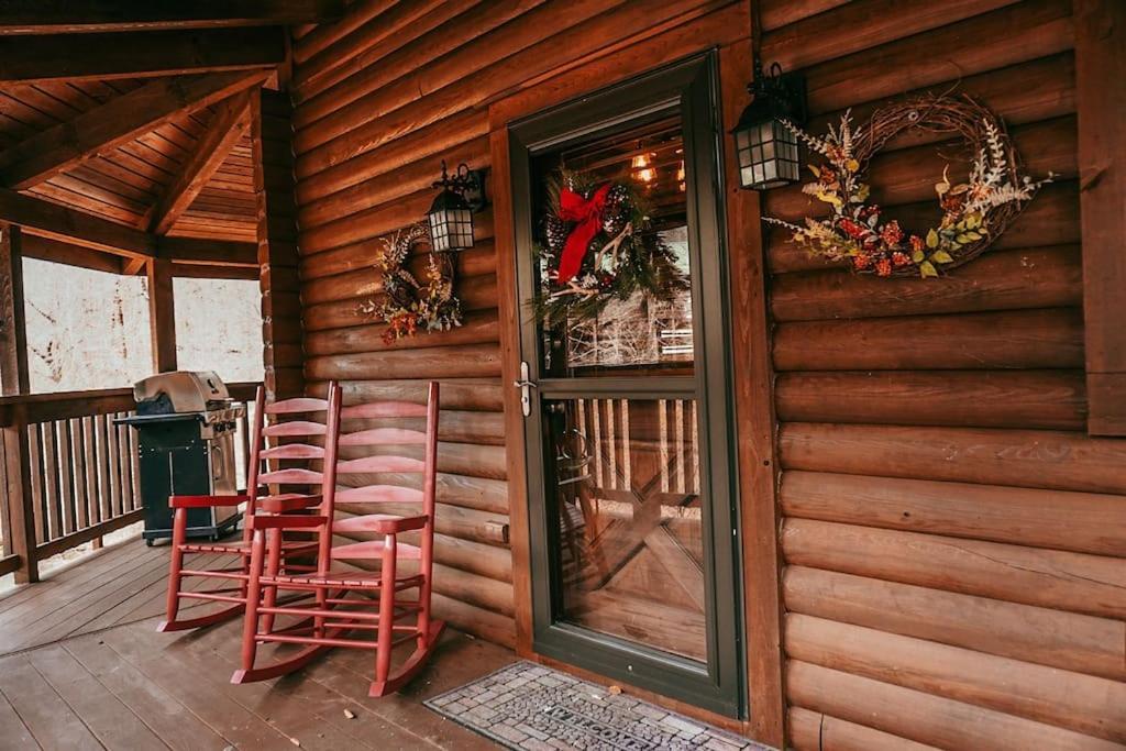 Mama Bear'S Retreat Villa เซอเวียร์วีล ภายนอก รูปภาพ